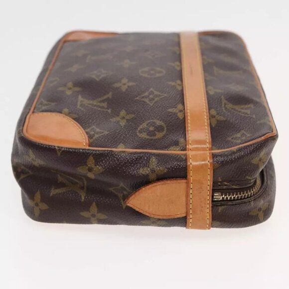 authenticity guaranteed LOUIS VUITTON Monogram Compiegne Clutch Bag - Picture 6 of 16